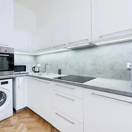 Roof Apartman *
